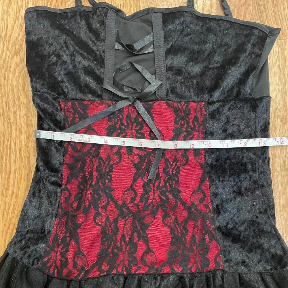 Vampire “Vampirina” Costume Black Red Lace Girls Size Large 12/14